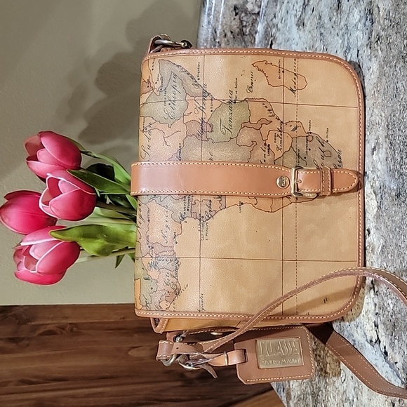 🌵Alviero Martini  EUC Classe Geo Print Crossbody/Shoulder Map Bag - Picture 8 of 14